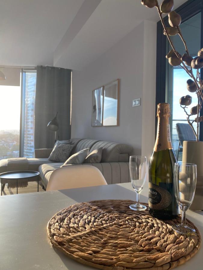 Capital Towers Splendor Apartment Жешов Екстериор снимка